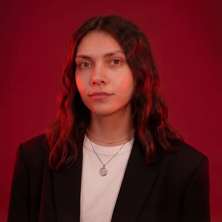 Елена Коржакова — Руководитель студии